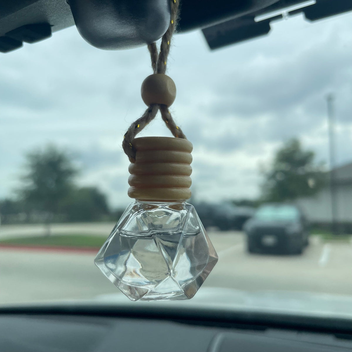 Essential oil car diffuser natural air freshener strawberry bergamot breathe well aromatherapy 